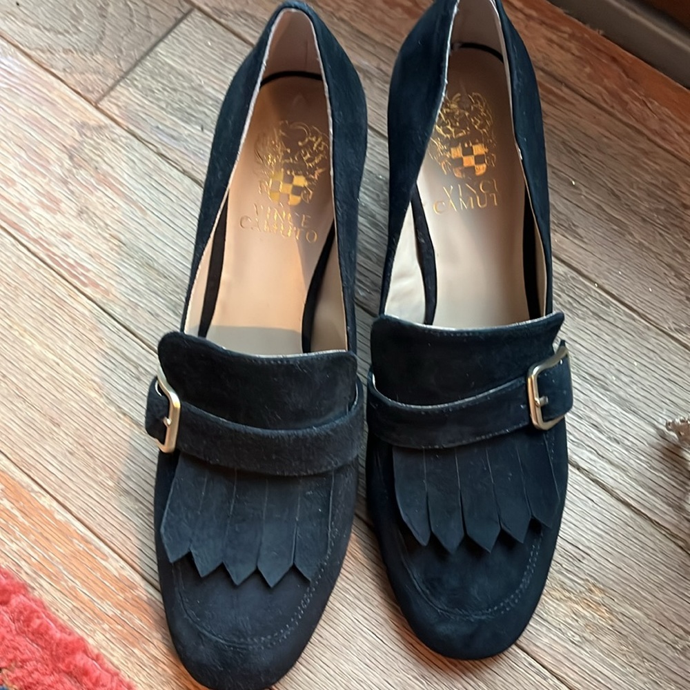 VINCE CAMUTO KILTE SHOES 👠